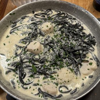 The Daily Catch - Black Pasta Alfredo with Scallops - Italian Near Me - Boston, Massachusetts