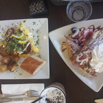Starling Diner - Berry french toast, crab cakes and eggs - New American Near Me - Long Beach, California Starling Diner - Berry french toast, crab cakes and eggs - New American Near Me - Long Beach, California