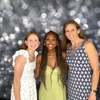 Grin and Share It Photobooth - Photo Booth Rentals Near Me Grin and Share It Photobooth - Photo Booth Rentals Near Me