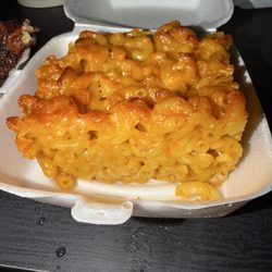 Baked mac and cheese