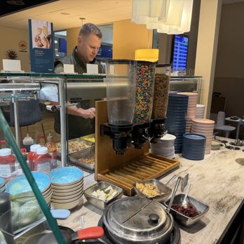 Escape Lounges - Cereals and oatmeal - Airport Lounges Near Me - Oakland, California Escape Lounges - Cereals and oatmeal - Airport Lounges Near Me - Oakland, California