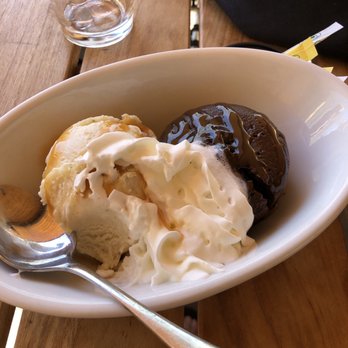 The Vic Bar + Kitchen - Hot Lava Cake - New American Near Me - Buckeye, Arizona