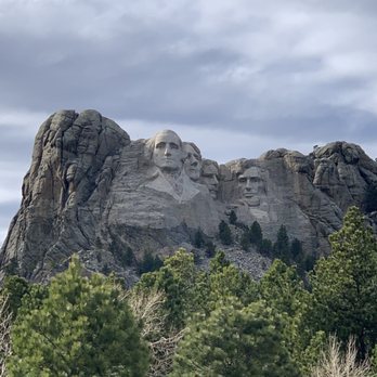 Mount Rushmore National Memorial - Landmarks & Historical Buildings Near Me - Keystone, South Dakota