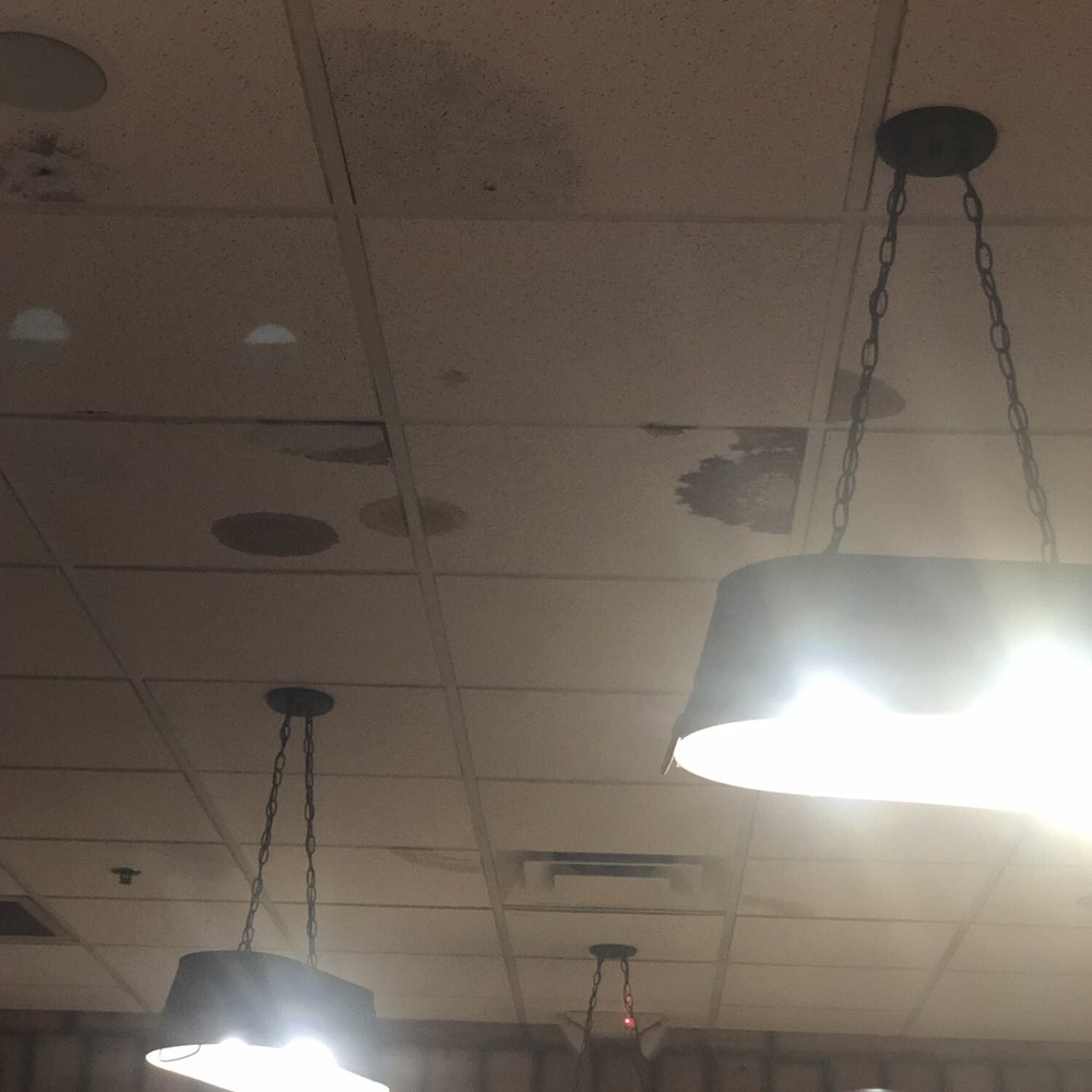 Splash Universe - Ceiling leaking on food tables - Water Parks Near Me - Dundee, Michigan