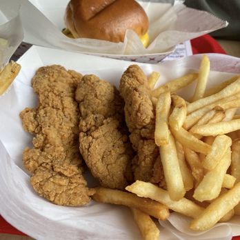 33 North Eats & Treats - Chicken tenders - Fast Food Near Me - Rose City, Michigan 33 North Eats & Treats - Chicken tenders - Fast Food Near Me - Rose City, Michigan