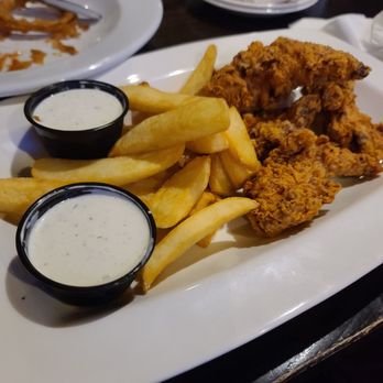 The Royal Mile - Chicken and chips - Pubs Near Me - Des Moines, Iowa The Royal Mile - Chicken and chips - Pubs Near Me - Des Moines, Iowa