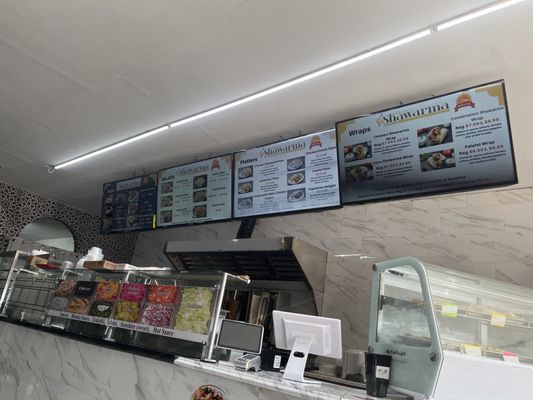 Baraka Shawarma Tucker by null