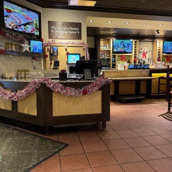 Olive Garden Italian Restaurant - Italian Near Me - Salinas, California