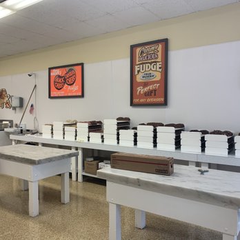 Doug Murdick's Fudge - Clean and organized kitchen area behind the staff. - Chocolatiers & Shops Near Me - Traverse City, Michigan Doug Murdick's Fudge - Clean and organized kitchen area behind the staff. - Chocolatiers & Shops Near Me - Traverse City, Michigan