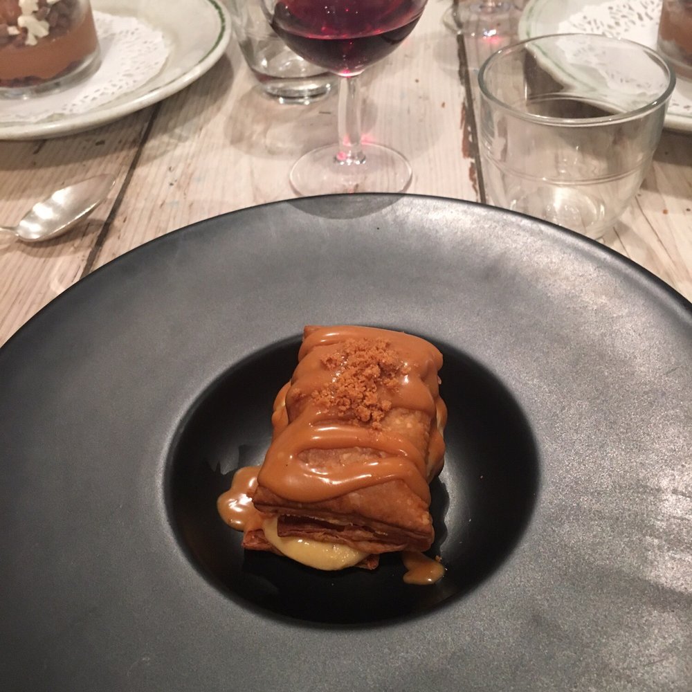 Caramel puff pastry