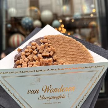Van Wonderen Stroopwafels - Stroopwaffle wist Carmel fudge. - Desserts Near Me - Amsterdam, New Hampshire
