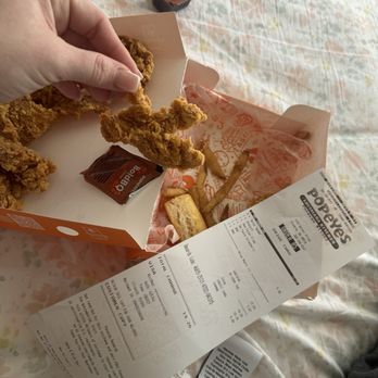 Popeyes Louisiana Kitchen - Popeyes 5 piece tender meal. - Fast Food Near Me - Lacey, Washington