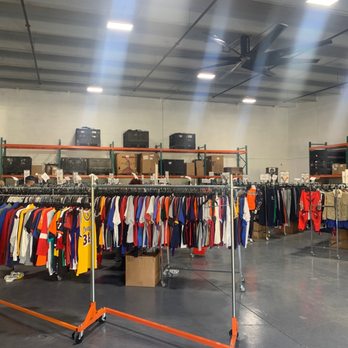 Mids Outlet - Thrift Stores Near Me - Hialeah, Florida
