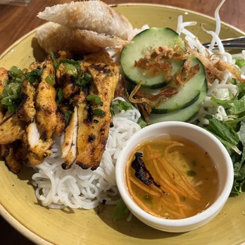 Monsoon Bellevue - Lemongrass Chicken Vermicelli - Vietnamese Near Me - Bellevue, Washington