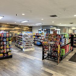Gainesboro Market - Store Interior