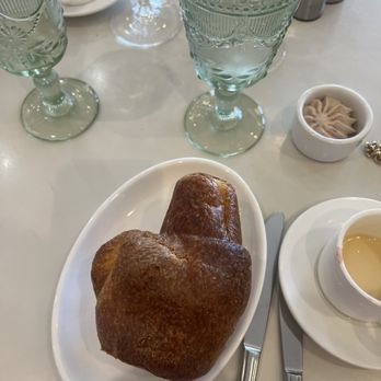 Mariposa - Popover - New American Near Me - Coral Gables, Florida