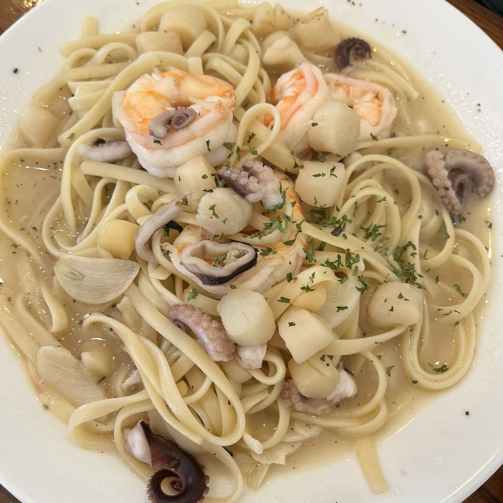 Savoy Kitchen - Seafood pasta - Asian Fusion Near Me - Alhambra, California