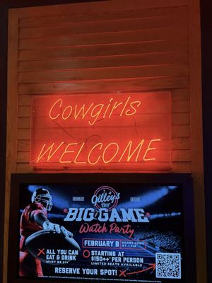 Golden Circle Sports Bar by null