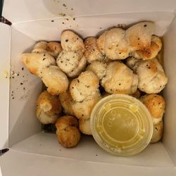Nobby's Pizzeria - Garlic Knots