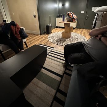 Kissel Uptown - This black table was SO heavy we could not have moved it to make another bed fit there. - Hotels Near Me - Oakland, California Kissel Uptown - This black table was SO heavy we could not have moved it to make another bed fit there. - Hotels Near Me - Oakland, California