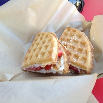 Bruxie - Strawberry cheesecake sandwich - Sandwiches Near Me - Orange, California Bruxie - Strawberry cheesecake sandwich - Sandwiches Near Me - Orange, California