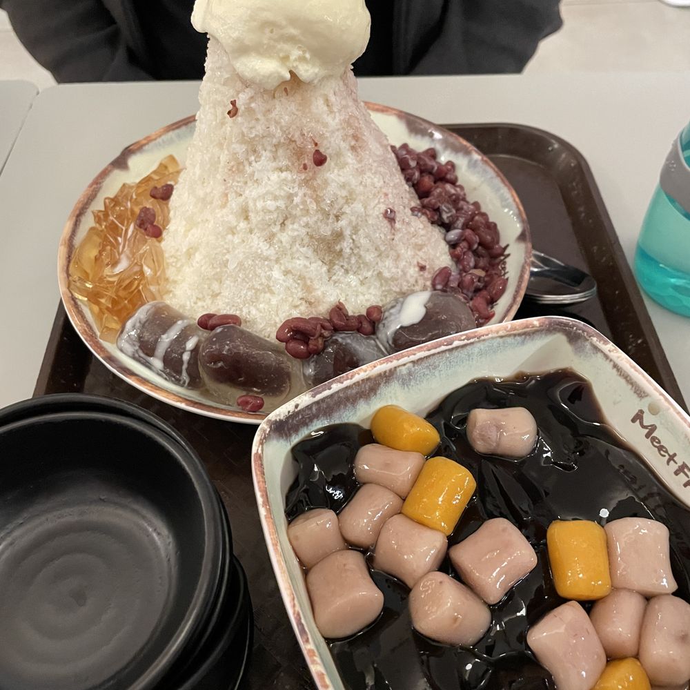 Meet Fresh - Icy Grass Jelly Signature and the Crystal Mochi Milk Shaved Ice - Bubble Tea Near Me - Flushing, New York Meet Fresh - Icy Grass Jelly Signature and the Crystal Mochi Milk Shaved Ice - Bubble Tea Near Me - Flushing, New York