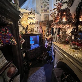 The Gnome Colony - Accessories Near Me - Glen Ellyn, Illinois