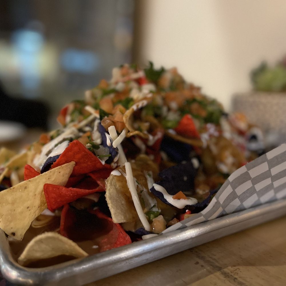 Mexhico - Large Nachos - Mexican Near Me - Barrie, Ontario Mexhico - Large Nachos - Mexican Near Me - Barrie, Ontario