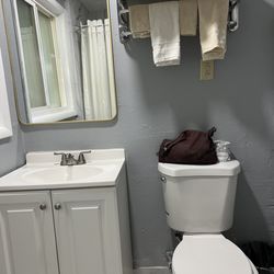 Lakeview Lodge Motel - We stayed 9-28/2023 and the motel is under new ownership.. they are currently remodeling each room as time will allow..