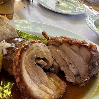 Restaurant Neuwirt - Veal with potato salad - Bavarian Near Me - Hallbergmoos, BY