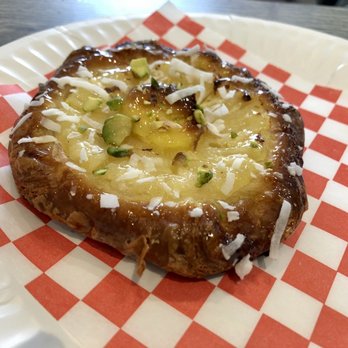 Le Hérisson - Coco pineapple - Cafes Near Me - Simi Valley, California