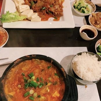Chin Hills - soondubu jjigae with tofu and kimchi - Korean Near Me - Kenmore, New York