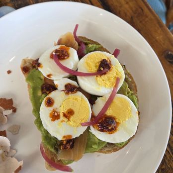 Hilltop Dining Room - my egg avocado toast - New American Near Me - Napa, California Hilltop Dining Room - my egg avocado toast - New American Near Me - Napa, California
