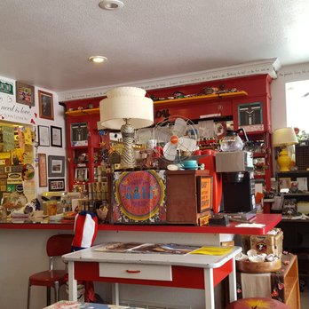 Stompin' Grounds - The front counter at Stompin' Grounds - Cafes Near Me - Beulah, Colorado Stompin' Grounds - The front counter at Stompin' Grounds - Cafes Near Me - Beulah, Colorado
