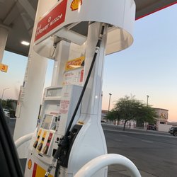 Shell - Gassin up