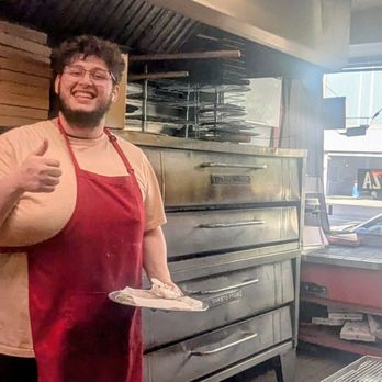 Eight Street Pizza - Chef - Pizza Near Me - Sacramento, California Eight Street Pizza - Chef - Pizza Near Me - Sacramento, California