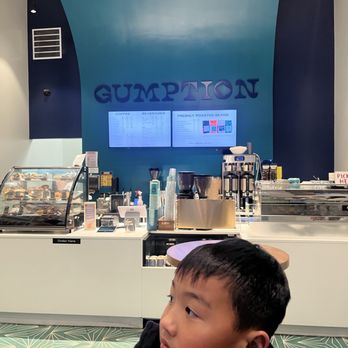 Gumption Coffee - Interior - Coffee & Tea Near Me - New York, New York