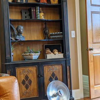 David Bruce DMD - Lobby (one side) and unisex bathroom door - General Dentistry Near Me - Madison, Alabama David Bruce DMD - Lobby (one side) and unisex bathroom door - General Dentistry Near Me - Madison, Alabama