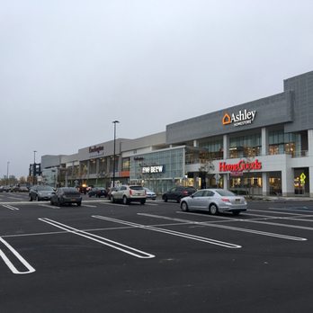Green Acres Commons - Shopping Centers Near Me - Valley Stream, New York