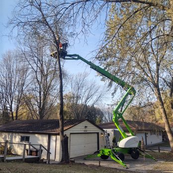 Rockman Landscaping & Tree Service - Turf Friendly Nifty Lift - Landscaping Near Me - Loretto, Minnesota Rockman Landscaping & Tree Service - Turf Friendly Nifty Lift - Landscaping Near Me - Loretto, Minnesota