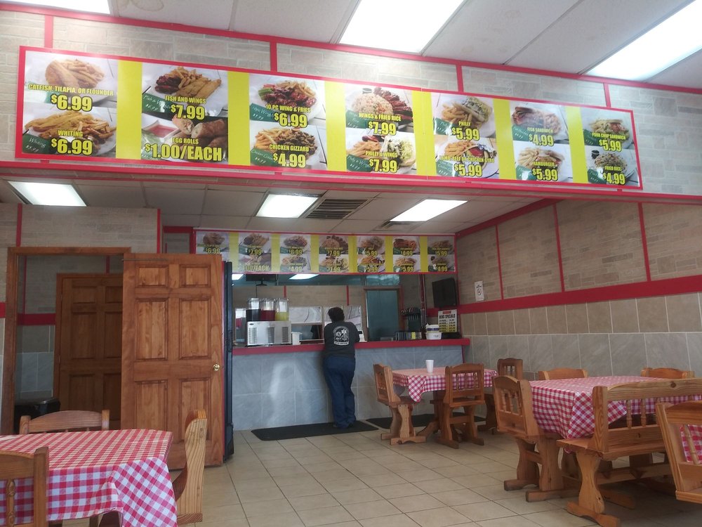 Family Deli Logo