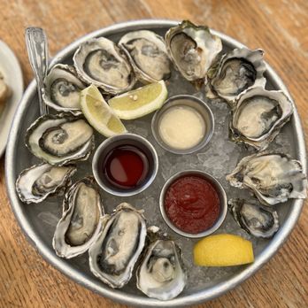 Sam's Chowder House - Dozen Kumamoto oysters - Seafood Near Me - Half Moon Bay, California Sam's Chowder House - Dozen Kumamoto oysters - Seafood Near Me - Half Moon Bay, California
