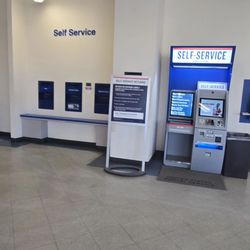 US Post Office - 4.23.2026: Some features on the self-service machine were not working! =/