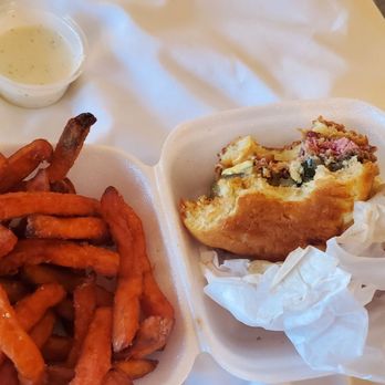 Corner Burger - O-M-G! So fire!  go there or regret every move you after make after this - Burgers Near Me - Lawndale, California