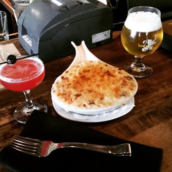 Haven Craft Kitchen + Bar - Amazing drinks and the best mac n cheese with lardon in the world!!! - New American Near Me - Orange, California