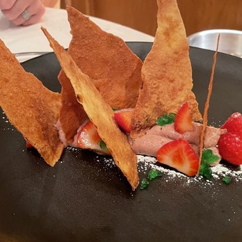 Da Bouttau - Auberge Provençale - Strawberry ice cream - Provencal Near Me - Cannes, 06