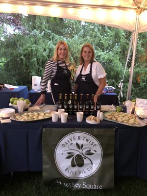 Olive R Twist Olive Oil Co by null
