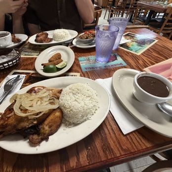 Puerto Sagua Restaurant - 1/4 roasted chicken - Cuban Near Me - Miami Beach, Florida