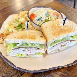 Egg Harbor Café