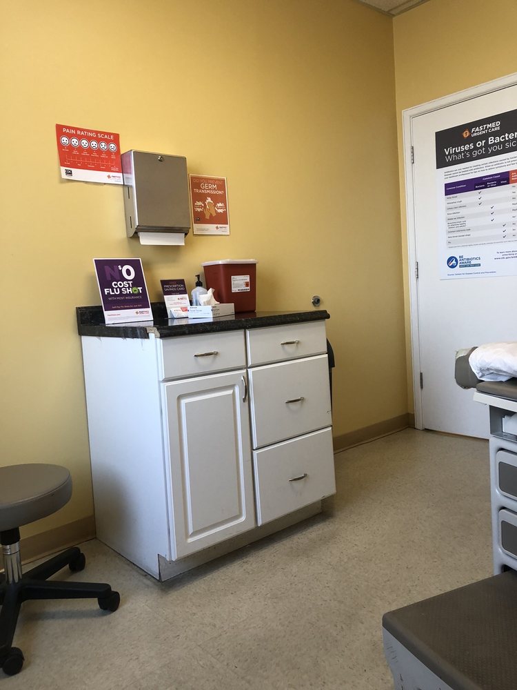 FASTMED URGENT CARE 10 Photos & 11 Reviews 212 North Spence Ave